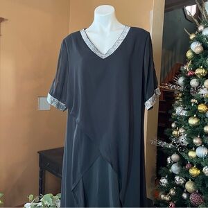 Elegant Black Sheer Cold Shoulder Dress with Glittery Silver Trim Women’s 2X